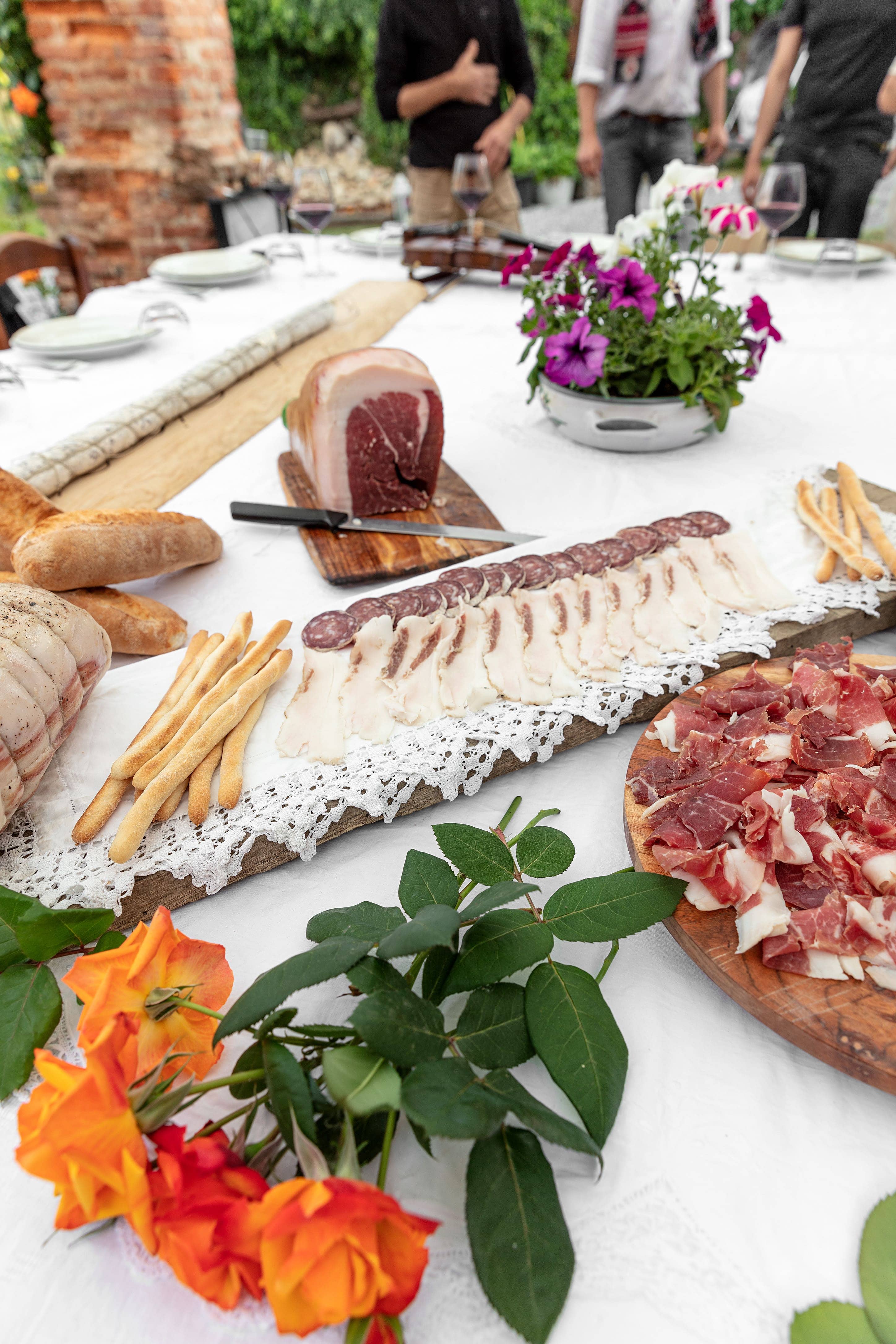 Pic nic at the heart of Langhe in an 18th century mansion