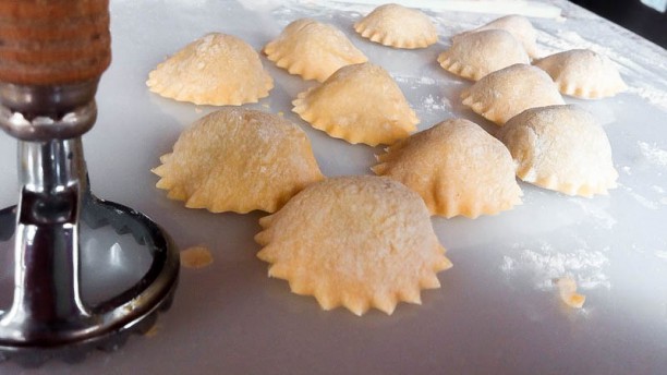 Laboratorio di pasta fresca: tortelli alla zucca e mandorla